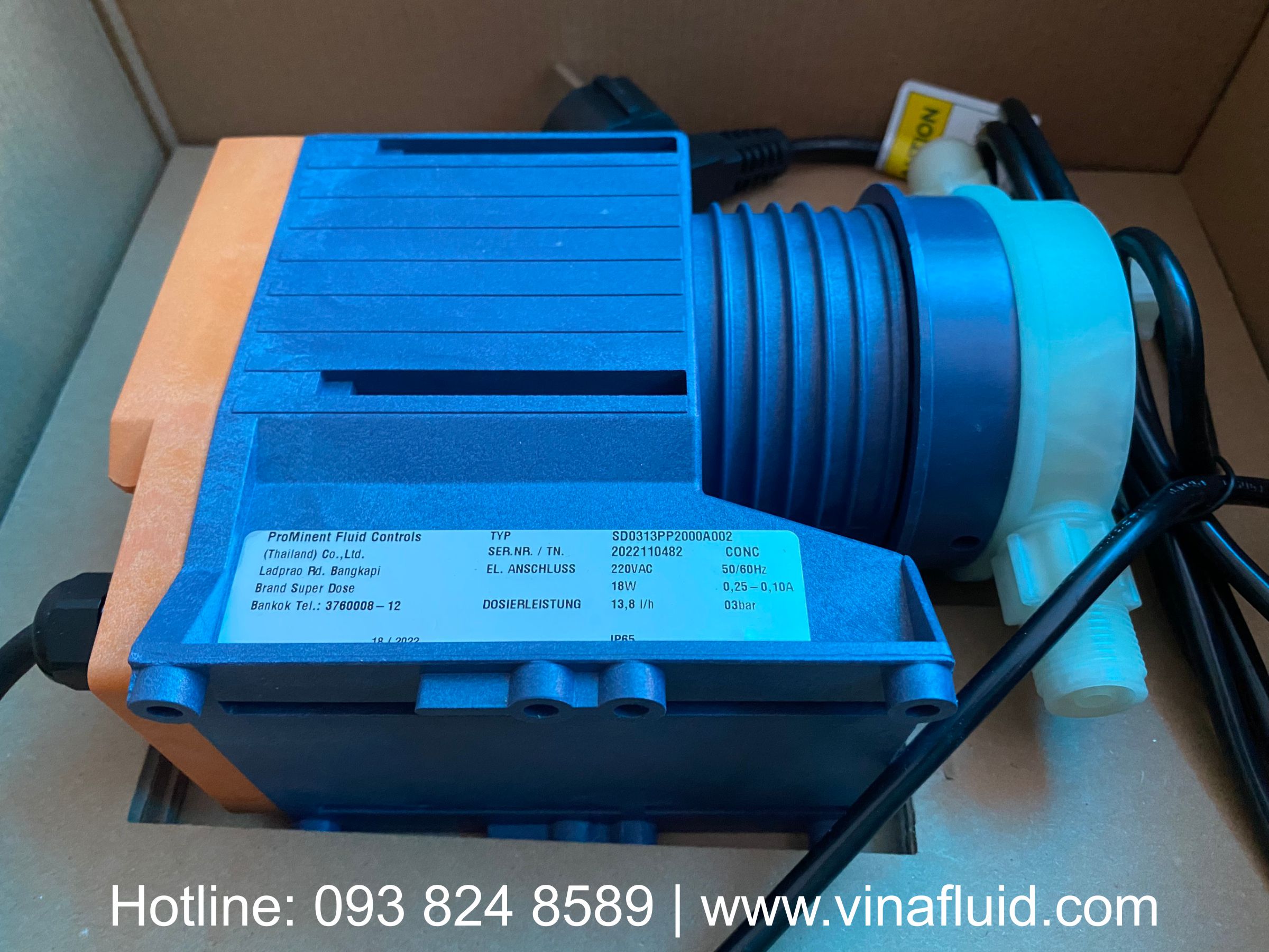 Máy bơm định lượng SD0313PP2000A002 14l/h 3Bar